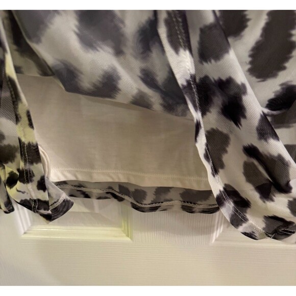 White House Black Market Shirt Sz. Large Leopard Long Sleeve Knit Blouse Top - Picture 9 of 10